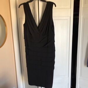 Elegant Black Sleeveless Cocktail Dress 14P